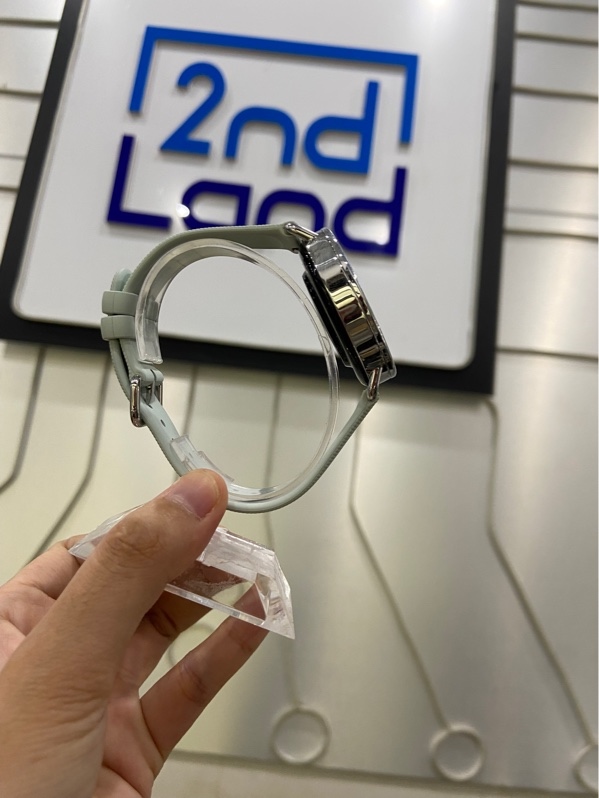 Đồng hồ Xiaomi Watch S4 /41mm - Màu bạc - Dây màu xanh Mint - Ngoại hình: 98% - FullBox