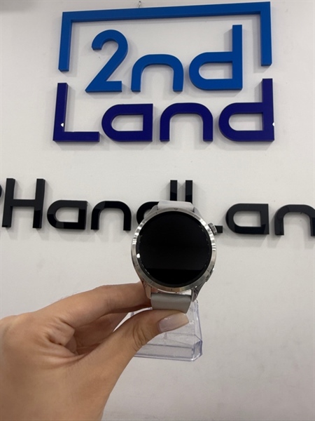 Đồng hồ Xiaomi Watch S4 - Màu bạc - Ngoại hình 98% - Trầy viền nhẹ - Kèm Box , sạc 1