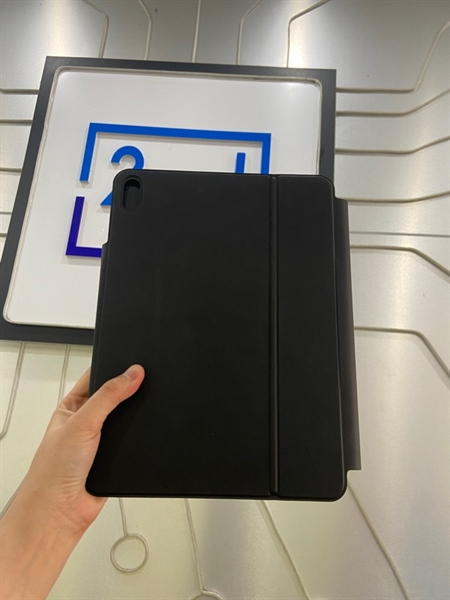 ESR Magnetic Rebound Keyboard Case - Màu đen - Ngoại hình: 98% - Body