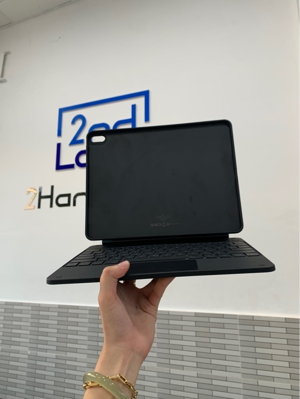 ESR Rebound Magnetic Keyboard Case 360 (model 6B024) - Màu đen - Ngoại hình: 98% - Body