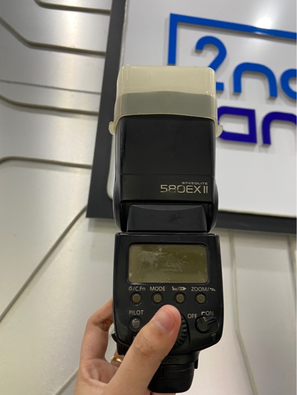 Flash Speedlite 580EX 2 - Màu đen - Ngoại hình: 97% - Trầy nặng kính flash - Body
