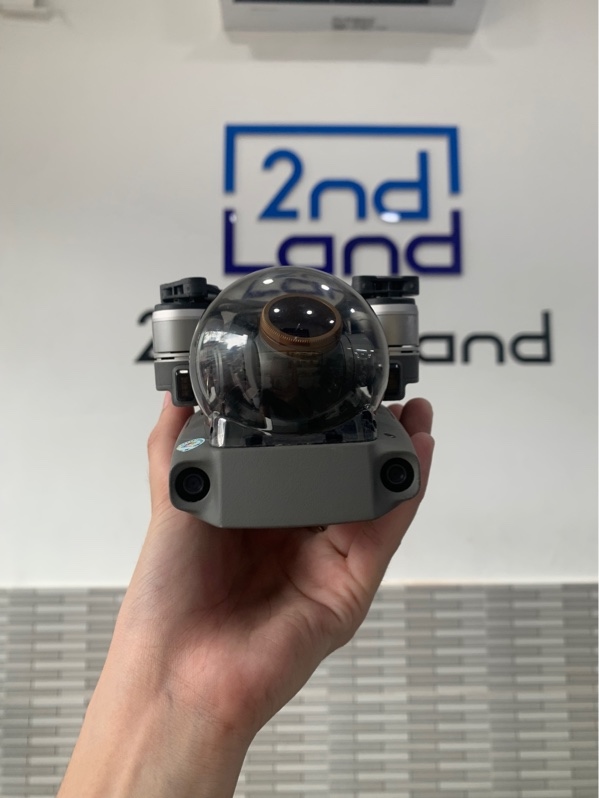 Flycam DJI Mavic 2 Zoom - Màu xám - Ngoại hình: 97% - Trầy xước body nhiều, tay cầm phai màu - Kèm sạc dây + 2 pin sạc 25 - 29 + cánh quạt