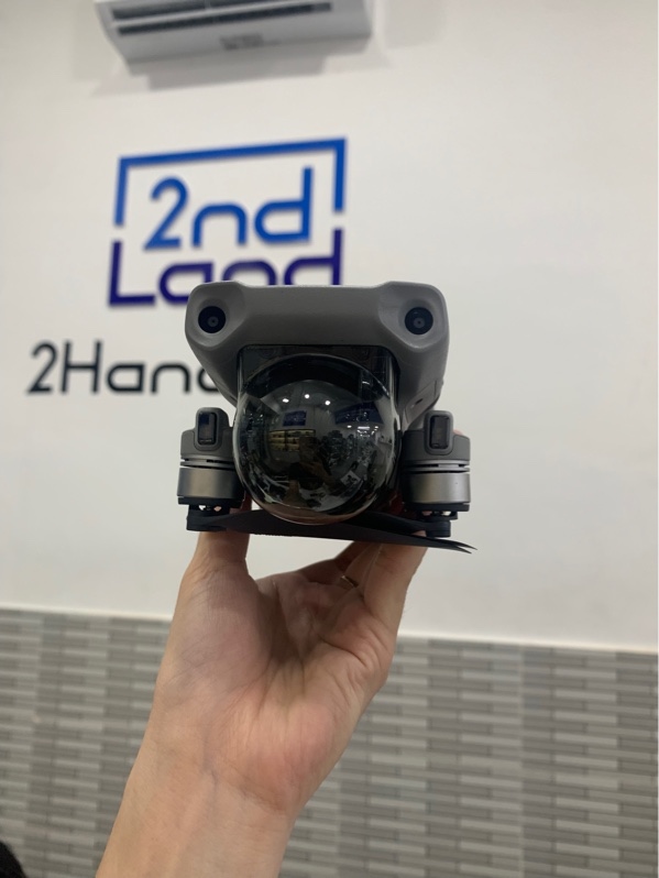 Flycam DJI Mavic Air 2 - Màu xám - Pin 13 - 13 - 10 - Ngoại hình: 98% - Kèm tay RC + túi sạc + bộ cánh
