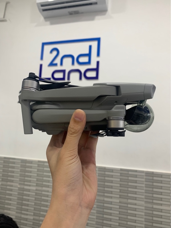 Flycam DJI Mavic Air 2 - Màu xám - Pin 13 - 13 - 10 - Ngoại hình: 98% - Kèm tay RC + túi sạc + bộ cánh