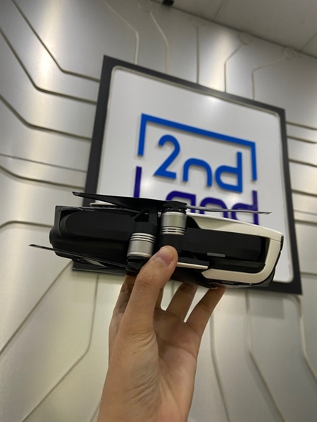 Flycam DJI Mavic Air S01A - Màu đen - Ngoại hình: 97% - Cấn sườn sau, lỗi gimbal camera, lỗi la bàn từ + pin chu kì 54 lỗi - Kèm túi + đủ phụ kiện + 3 pin ( 54,8,9) - không bảo hành