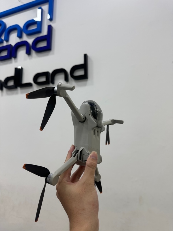 Flycam DJI Mini 3 - Bản đơn - Màu trắng - Ngoại hình 97% - Có va chạm cấn vỏ - Kèm túi đựng + Dây kết nối + 1 pin 56 lần sạc + 1 tay cầm