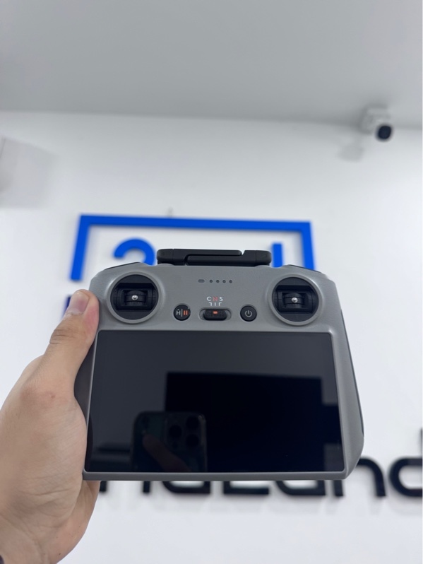 Flycam DJI mini 4 pro - Bản combo - Màu xám - Ngoại hình 98% - Thân ố nhẹ - Thiếu dây C-C - Kèm 3 pin plus (chu kì 14,12,12), tay RC2