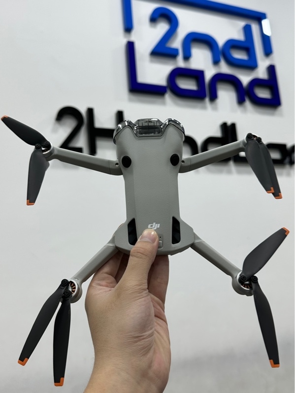Flycam DJI Mini 4 Pro Fly More Combo (DJI RC 2) - Màu xám - Ngoại hình 98% - Fullbox (thiếu 1 dây C-C) ( 1 Pin sạc 11 lần + 1 Pin sạc 12 lần + 1 Pin sạc 13 lần )