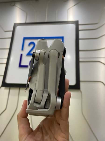 Flycam DJI Mini 4 Pro - Màu xám - Ngoại hình: 98% - Lỗi cảm biến trên với trước - Kèm tay RC2 + 1 Pin ( chu kì 15 ) + Box 2