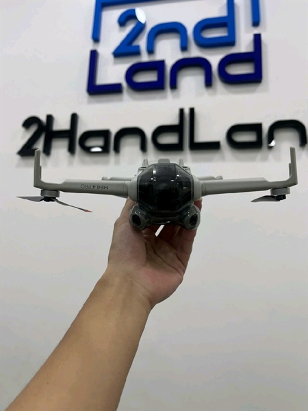 Flycam DJI Mini 4 Pro (RC-N2) - Màu xám - Ngoại hình 97% - Kèm 2 ( 1 Pin Cycle 15 + 1 pin 64 lần sạc ) + tay RC-N2 + Dây c to c + + 2 cánh thay + Ốp Gimble + Ốp thân + Box