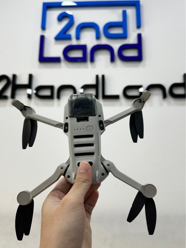 Flycam DJI Mini 4K ( tay cầm DJI RC-N1C) - Màu xám - Ngoại hình 97% - Mất kính lens gimbal, trầy - Kèm tay RC-N1C + 1 pin (32 lần) + dây C-Lightning + dây C-C + Box