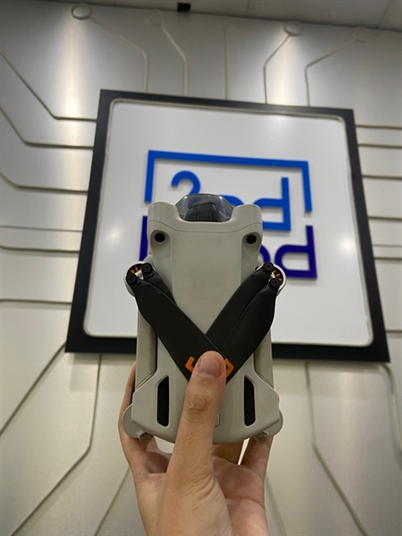 Flycam DJI Mini Pro 3 - Màu trắng - Ngoại hình: 97% - Tất cả các cánh đều mẻ, có va chạm - Kèm tay RC màn hình + túi + 3 pin ( 13-19-0 ) 1