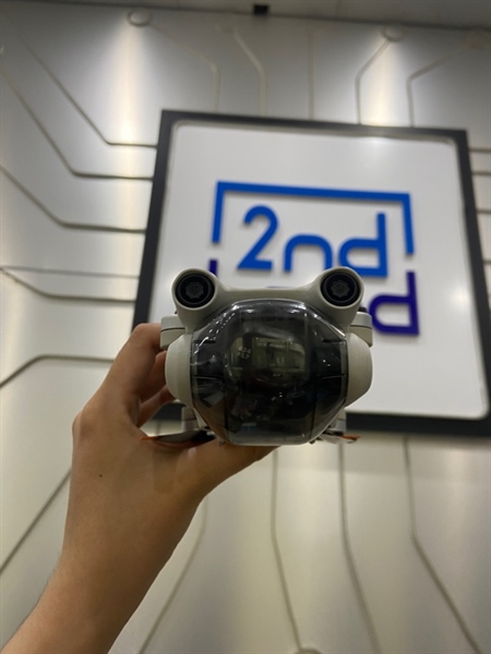 Flycam DJI Mini Pro 3 - Màu trắng - Ngoại hình: 97% - Tất cả các cánh đều mẻ, có va chạm - Kèm tay RC màn hình + túi + 3 pin ( 13-19-0 ) 3