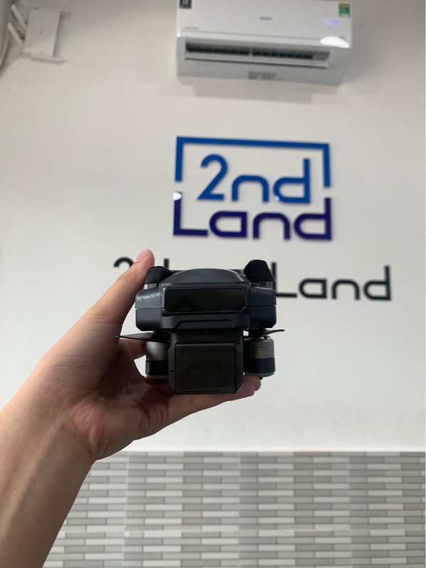 Flycam SJRC F22 - Màu xám - Ngoại hình: 96% - Trầy xướt, móp nhẹ - Kèm túi + 1 pin + 1 tay cầm + 3 cánh thay