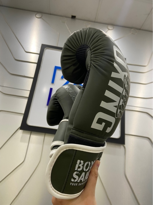 Găng Boxing Saigon - 12OZ - Màu xanh rêu - Ngoại hình: 98% - Body