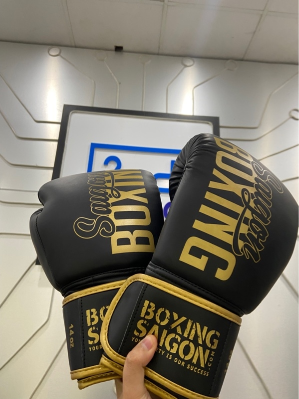 Găng Boxing Saigon - 14OZ - Màu vàng đen - Ngoại hình: 98% - Body