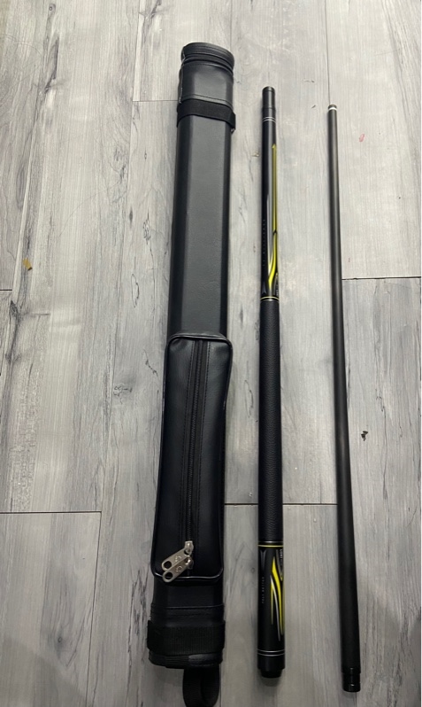 Gậy bi-a Fury TY Loki - Màu đen vàng - Ngoại hình: 98% - Kèm túi và ngọn cacbon fiber