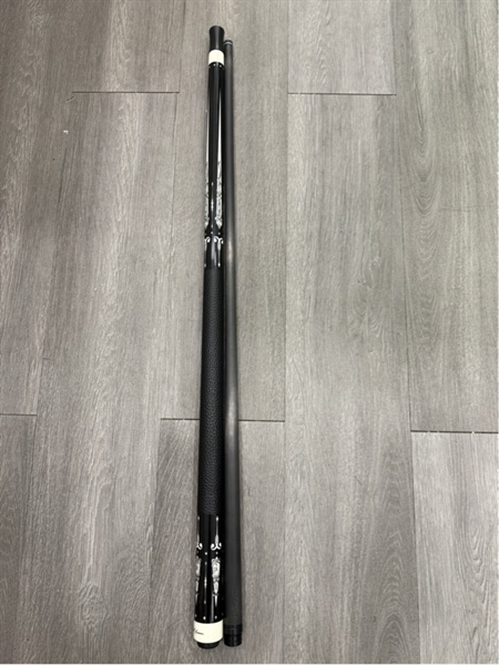 Gậy bida David Loman Phantom 1 - Màu đen - Ngoại hình 97% - Cấn nhẹ , phần nhựa trắng ố nhẹ - Kèm ngọn David Loman Classic 12.5mm Radial