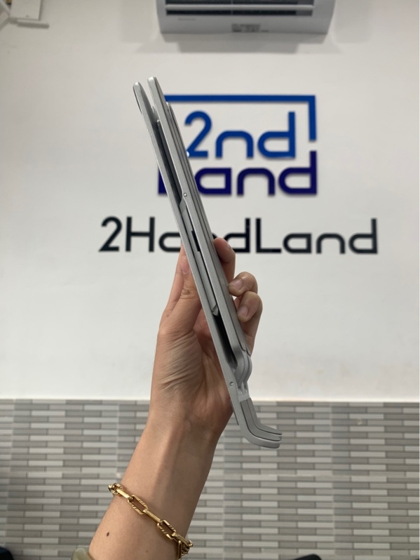 Giá đỡ laptop noname - Màu bạc - Ngoại hình: 97% - Kèm túi