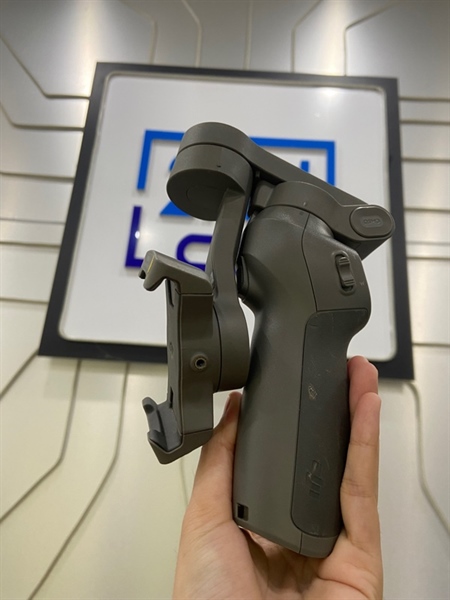 Gimbal DJI Osmo Mobile 3 - Màu xám - Ngoại hình: 98% - Tay cầm trầy - Body 2