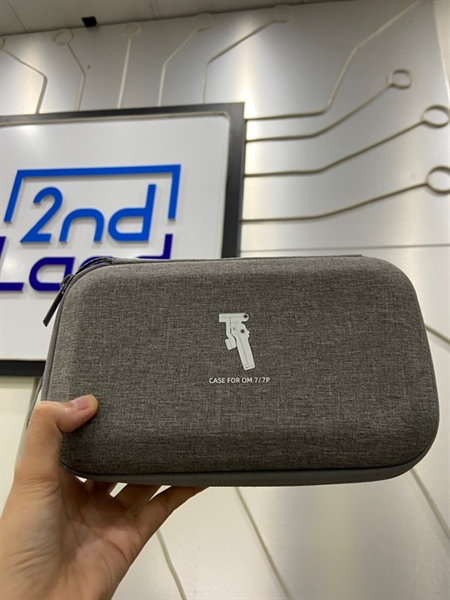 Gimbal DJI Osmo Mobile 7 - Màu xám - Ngoại hình: 98% - Kèm túi vải + case chống sốc + magnetic phone clamp