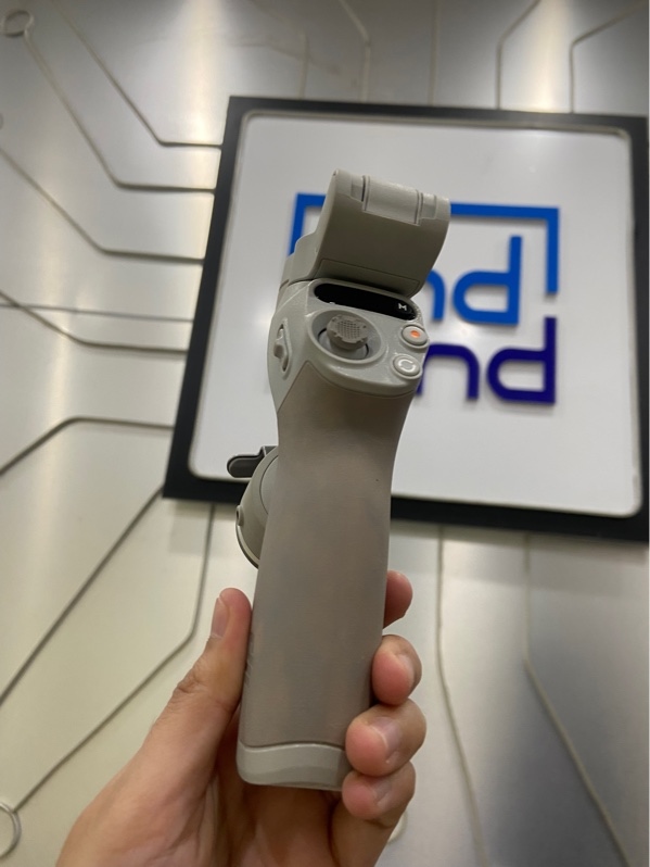 Gimbal DJI Osmo Mobile SE - Màu bạc - Ngoại hình: 97% - Ố khá nhiều - Kèm Box