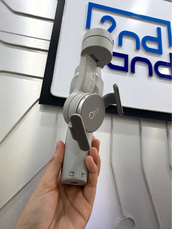 Gimbal DJI Osmo Mobile SE - Màu xám - Ngoại hình: 98% - Kèm túi + chân