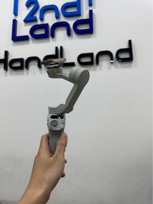 Gimbal DJI Osmo Mobile SE - Màu xám - Ngoại hình 98% - Màu xuống cấp theo thời gian - Kèm chân đứng + box