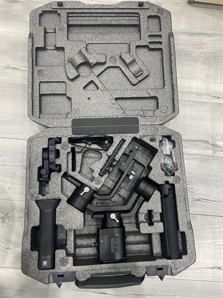 Gimbal DJI Ronin - SC - Màu đen - Ngoại hình : 98% - Kèm Box + 8 món phụ kiện 1