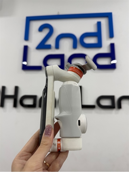 Gimbal Insta 360 Flow - Màu trắng - Ngoại hình 97% - Ố - Kèm 1 kẹp điện thoại , 1 dây USB-C , 1 túi đựng 1