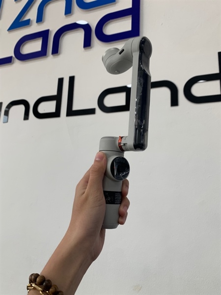 Gimbal Insta 360 Flow Pro - Màu xám - Ngoại hình: 98% - Fullbox 2