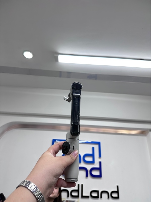Gimbal Insta360 Flow - Màu xám - Ngoại hình 97.8% - Kèm nam châm gắn điện thoại