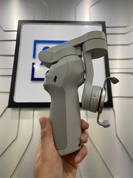 Gimbal Osmo Mobile SE - Màu xám - Ngoại hình: 97% - Kèm túi + tripods