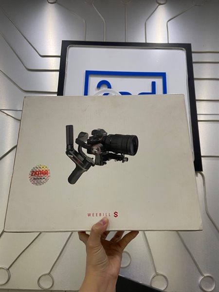 Gimbal Zhiyun Weebill S - Màu đen - Ngoại hình: 97% - Body - Kèm Box + Tripod + 2 pin + 1 sạc + Dây kết nối