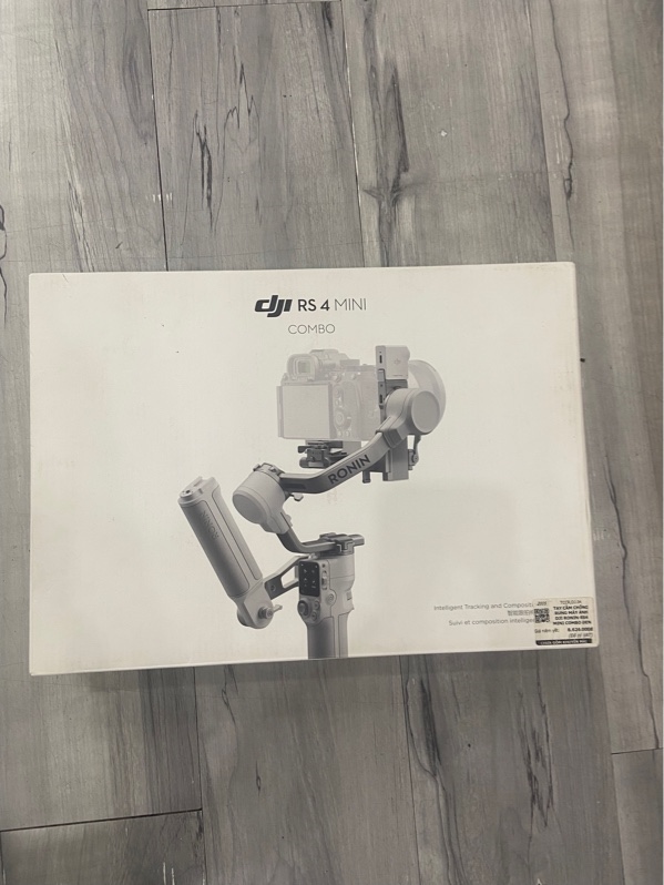 Gimball DJI RS4 Mini - Màu xám - Ngoại hình: 97% - Joy xoay lỗi, trầy xước cấn,ố bẩn - Kèm Box