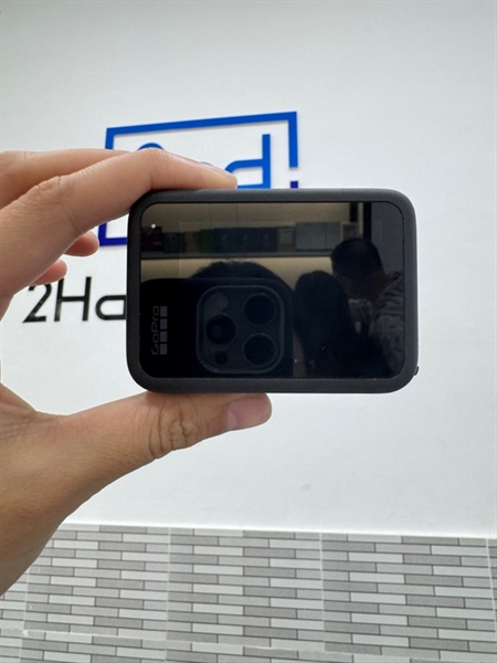 Go Pro 11 Black - Màu đen - Pin phù nhẹ - Ngoại hình 98% - Body, kèm đế + dây sạc, túi đựng 3
