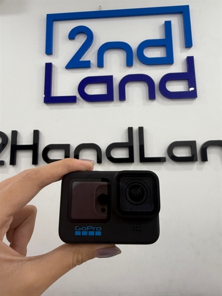 Gopro 10 - Màu đen - Ngoại hình 98% - Pin phồng nhẹ , không thẻ nhớ - Kèm túi , dây usb-c 1