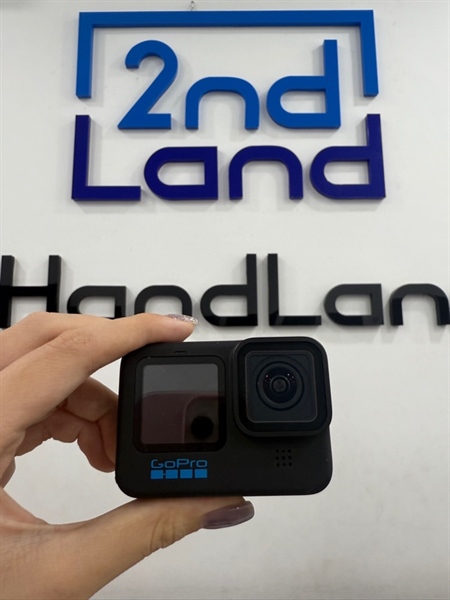 Gopro 11 - Màu đen - Ngoại hình 98% - Kèm hộp đựng , 2 pin ( 1 pin LK) , thẻ nhớ 256GB , dây usb-c 1