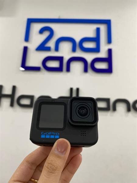Gopro 11 - Màu đen - Ngoại hình 98% - Kèm túi đựng , 3 pin , 1 đế sạc đôi , 1 thẻ 128GB