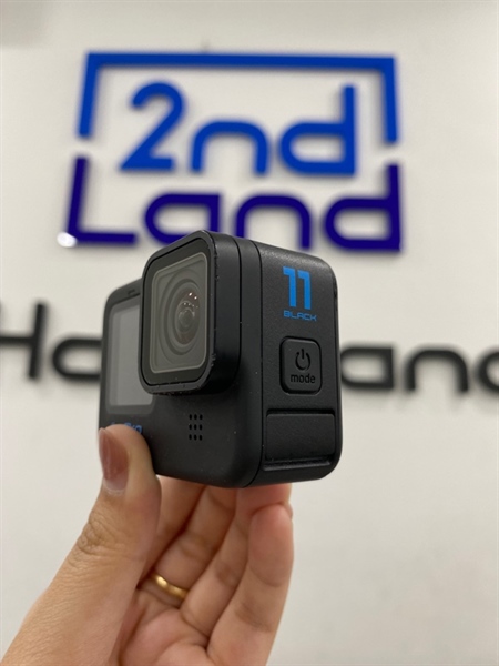 Gopro 11 - Màu đen - Ngoại hình 98% - Kèm túi đựng , 3 pin , 1 đế sạc đôi , 1 thẻ 128GB 2