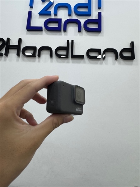 Gopro 7 Siler - Màu bạc - Ngoại hình 97% - Mất nắp chụp cổng kết nối - Kèm Case + Vỏ bảo vệ 1