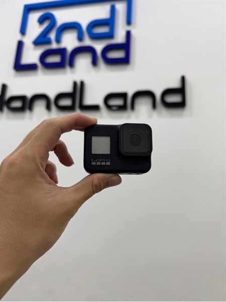 Gopro 8 Black - Màu đen - Ngoại hình 97% - Kèm 3 pin phù chai + 1 pin new + Hộp sạc Telesin + 2 case bảo vệ + Dây đeo ngực + Túi đựng