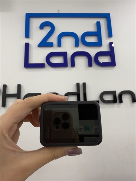 Gopro 9 - Màu đen - Ngoại hình 97% - Mất nắp che nhỏ , mất nắp che pin zin - Kèm 1 pin phù (pin LK) , 1 dock sạc , 1 thẻ nhớ 64GB 2