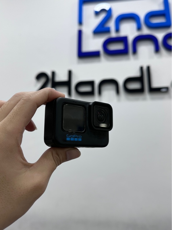 GoPro Hero 10 Black - Màu đen - Ngoại hình 98% - Kèm túi + Dây sạc + 1 pin