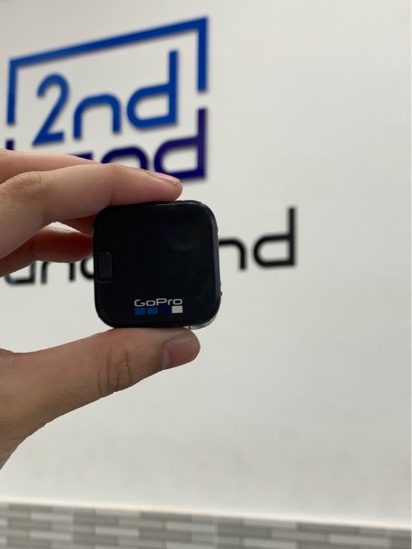 Gopro hero 5 session - Màu đen - Ngoại hình: 94% - Body + kính cam cấn móp, trầy xước - Body