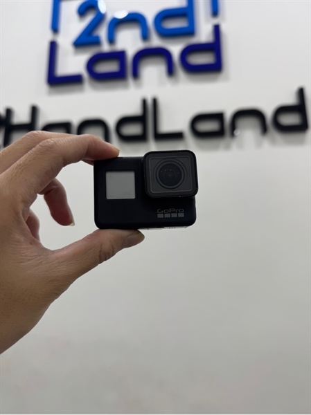 Gopro Hero 7 Black - Màu đen - Ngoại hình 97% - Máy trầy cấn - Kèm 2 pin chai ( 1 pin phù ) + Case + Vòng đeo cổ Telesin