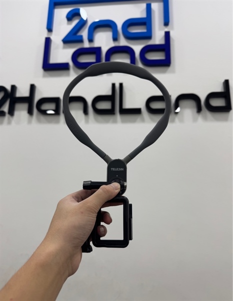 Gopro Hero 7 Black - Màu đen - Ngoại hình 97% - Máy trầy cấn - Kèm 2 pin chai ( 1 pin phù ) + Case + Vòng đeo cổ Telesin 3