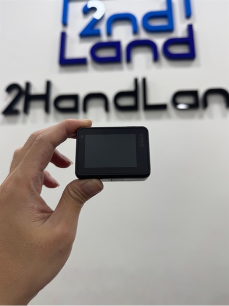 Gopro Hero 7 Black - Màu đen - Ngoại hình 97% - Máy trầy cấn - Kèm 2 pin chai ( 1 pin phù ) + Thẻ nhớ 32Gb + Case + Vòng đeo cổ Telesin 2