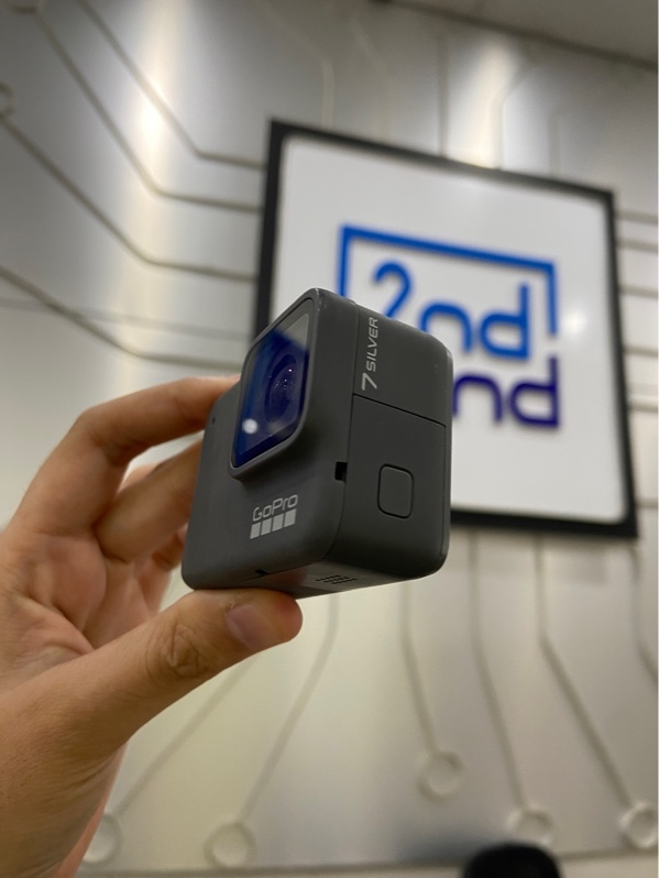 Gopro Hero 7 Silver - 4K 60fps - Màu xám - Ngoại hình: 98% - Đủ phụ kiện