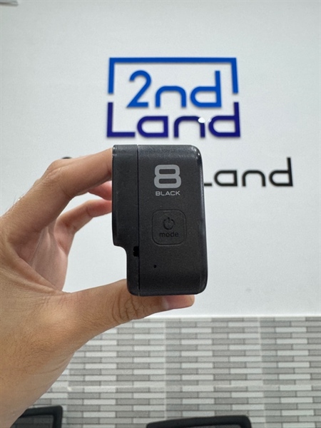 GoPro Hero 8 Back - Màu đen - Ngoại hình 97% - Kính xước mèo - Body, kèm 2 pin linh kiện + ốp lặn + túi 1